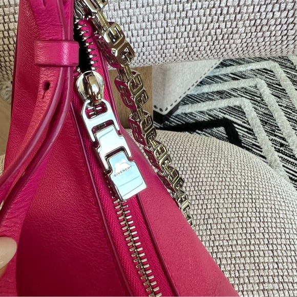 Givenchy Women's Pink 'Moon Cut Out Fuchsia Shoulder Bag - Picture 8 of 14